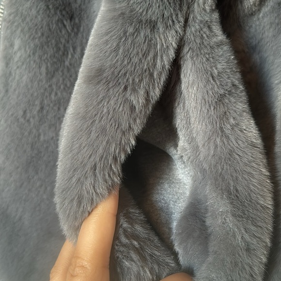 Abercrombie & Fitch Faux Fur Jacket - Picture 3 of 6